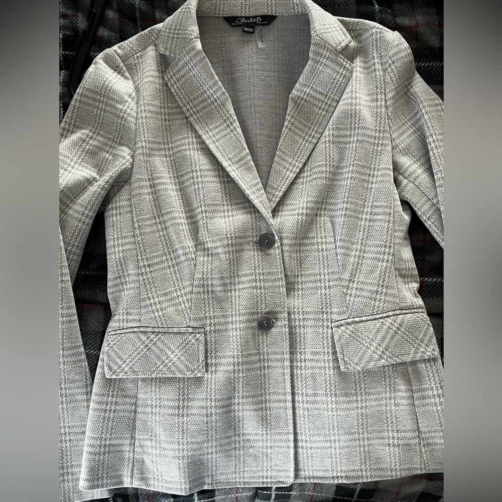 Charlie b blazer. Grey plaid. Size xs fitted.